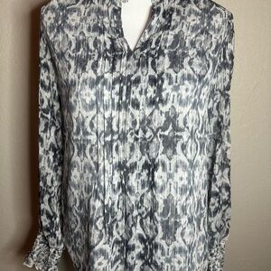 Calvin Klein long sleeve vneck blouse size small